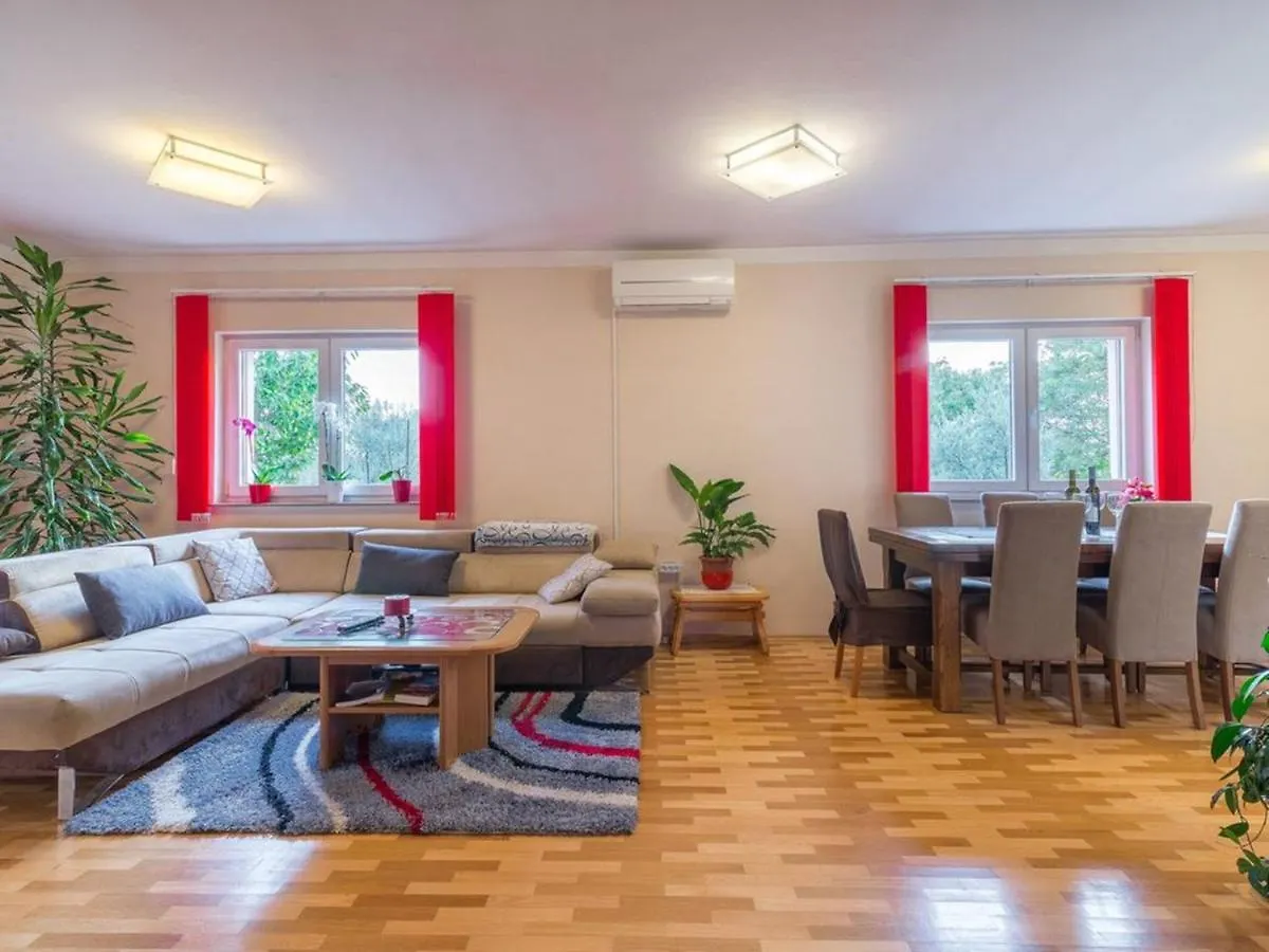 Vikendica House Toni For 8 Persons
